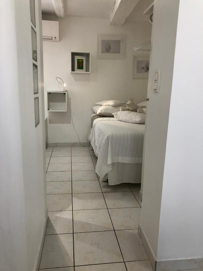 דירות La Taniere De L'Ours Blanc Aubagne-Cassis-Aix En Provence מראה חיצוני תמונה