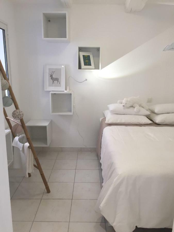 דירות La Taniere De L'Ours Blanc Aubagne-Cassis-Aix En Provence מראה חיצוני תמונה